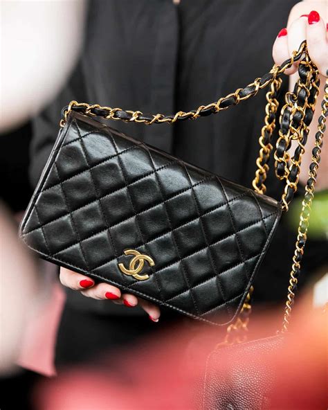 where to buy vintage chanel bags in paris|chanel bag vintage paris.